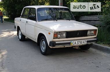 Седан ВАЗ 2105 1990 в Львове