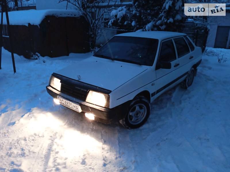 ВАЗ 21099