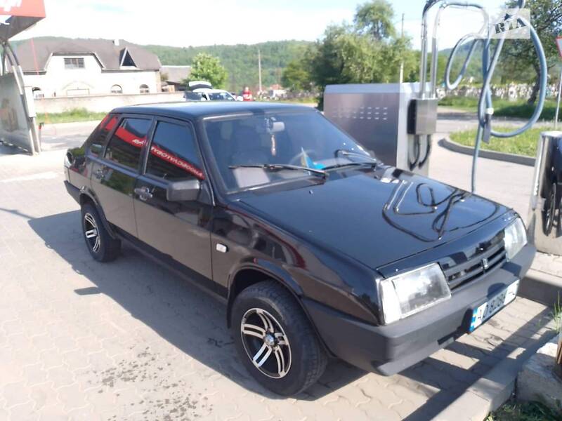 ВАЗ 21099