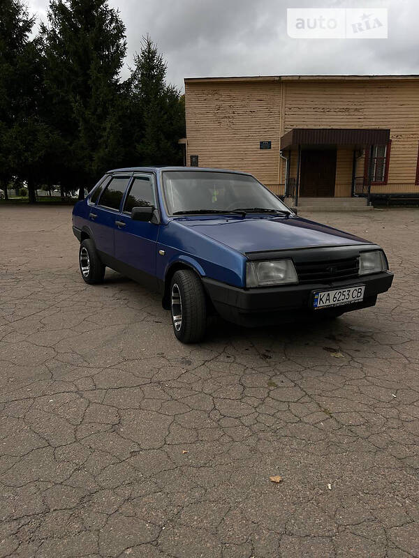 ВАЗ 21099