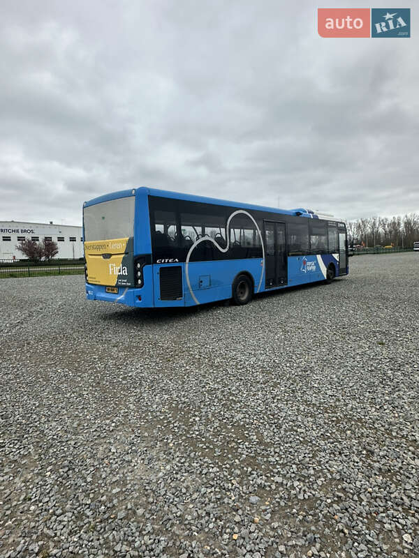 Міський автобус VDL Citea 2013 в Києві