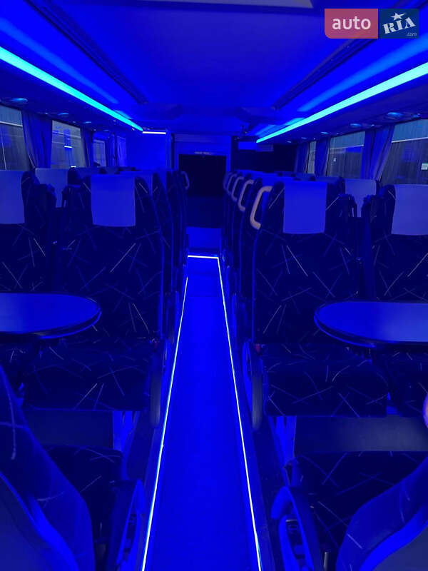 Туристичний / Міжміський автобус VDL Synergy 2011 в Чернівцях