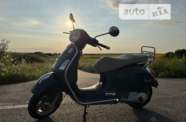 Скутер Vespa GTS 2016 в Львові