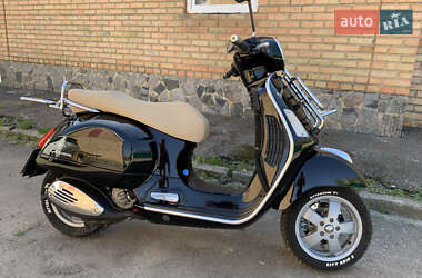 Мотороллер Vespa GTS 2013 в 