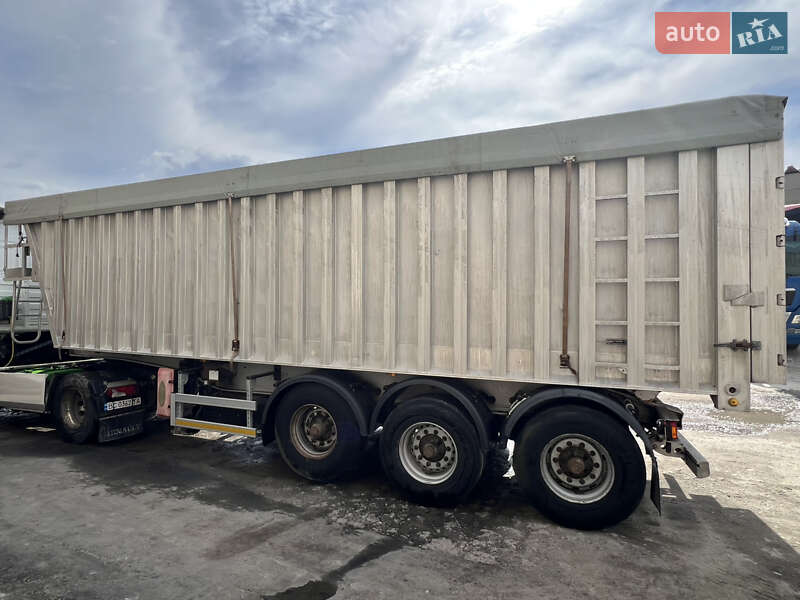 Зерновоз - полуприцеп Viberti 25R4S 2005 в Львове