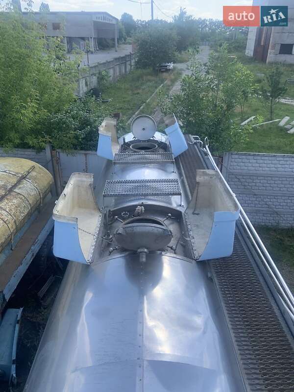 Цистерна напівпричіп Viberti 36S7 1992 в Вінниці