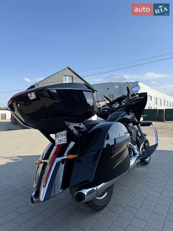 Мотоцикл Круизер Victory Cross Country 2012 в Ходорове