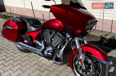 Мотоцикл Чоппер Victory Cross Country 2013 в Новоселице