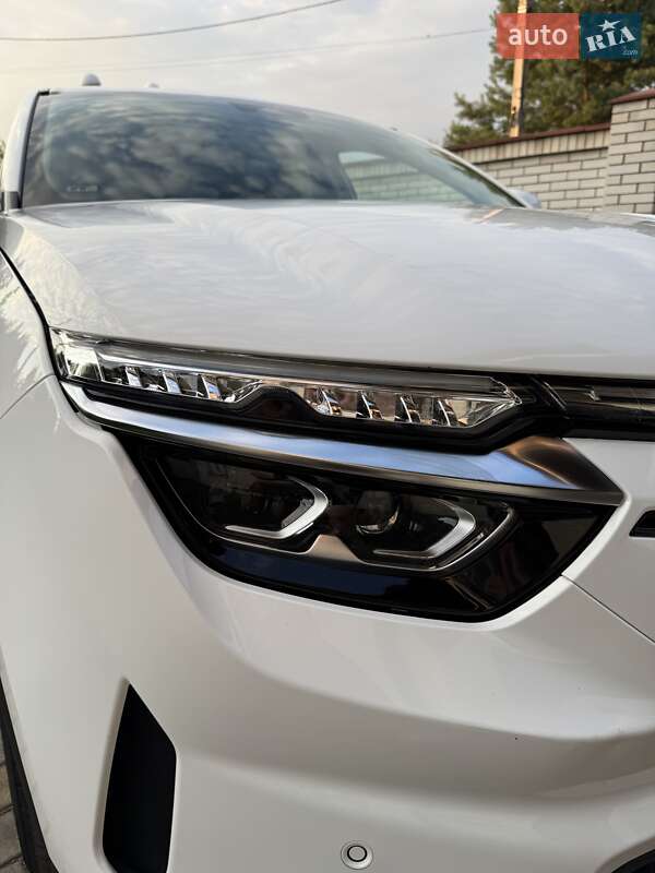 Внедорожник / Кроссовер VinFast VF-8 2022 в Киеве