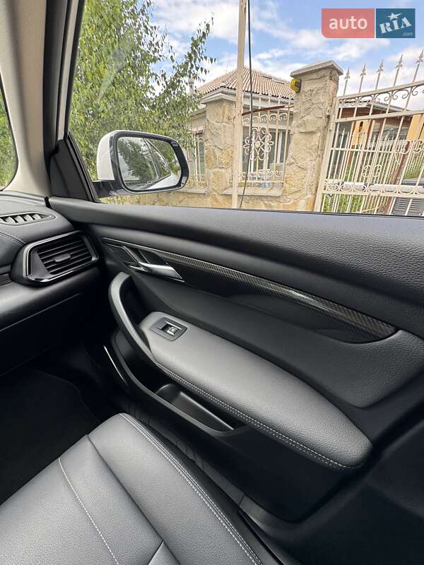 Внедорожник / Кроссовер VinFast VF-8 2022 в Киеве