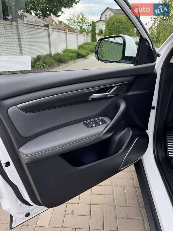 Внедорожник / Кроссовер VinFast VF-8 2022 в Киеве