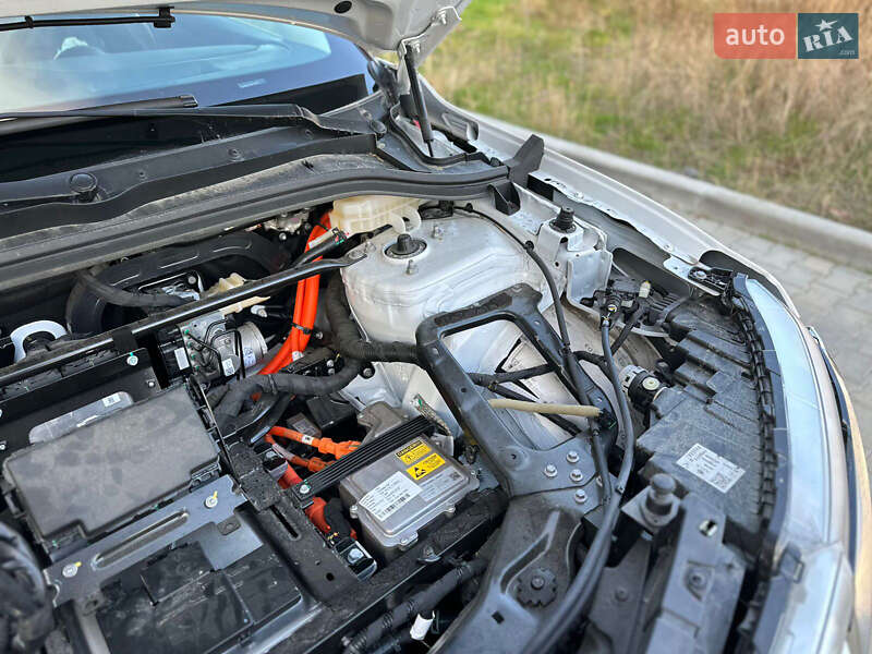 Внедорожник / Кроссовер VinFast VF-8 2024 в Одессе фото 28 Внедорожник / Кроссовер VinFast VF-8 2024 в Одессе