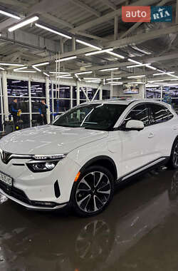 Позашляховик / Кросовер VinFast VF-8 2024 в Луцьку