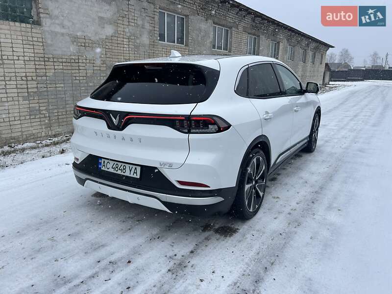 Внедорожник / Кроссовер VinFast VF-8 2023 в Любомле