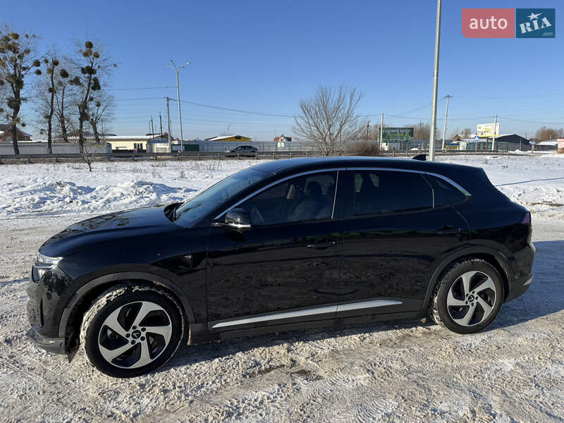 Внедорожник / Кроссовер VinFast VF-8 2023 в Киеве