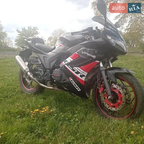 Мотоцикл Спорт-туризм Viper F2 2020 в 