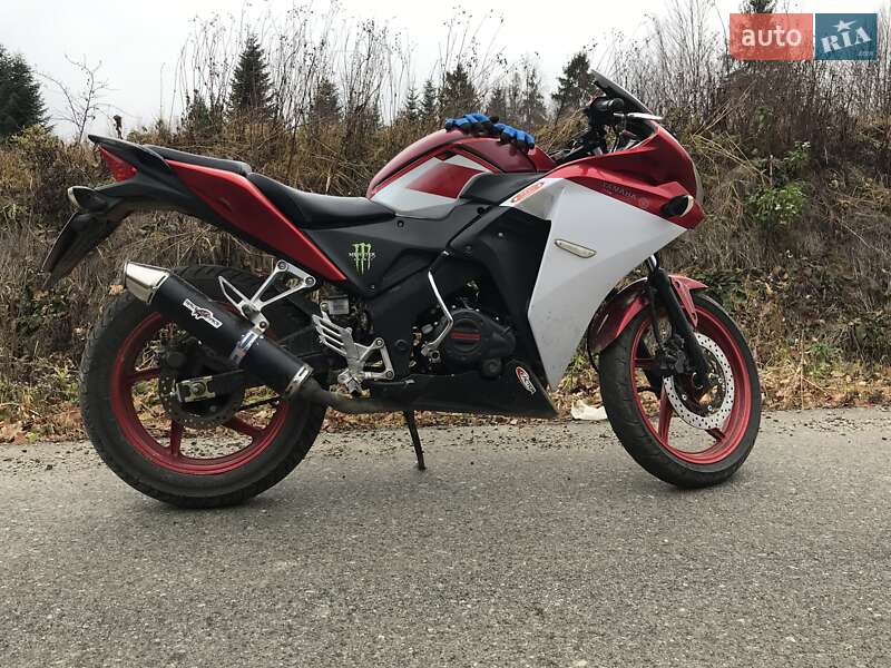Viper V 200CR 2015