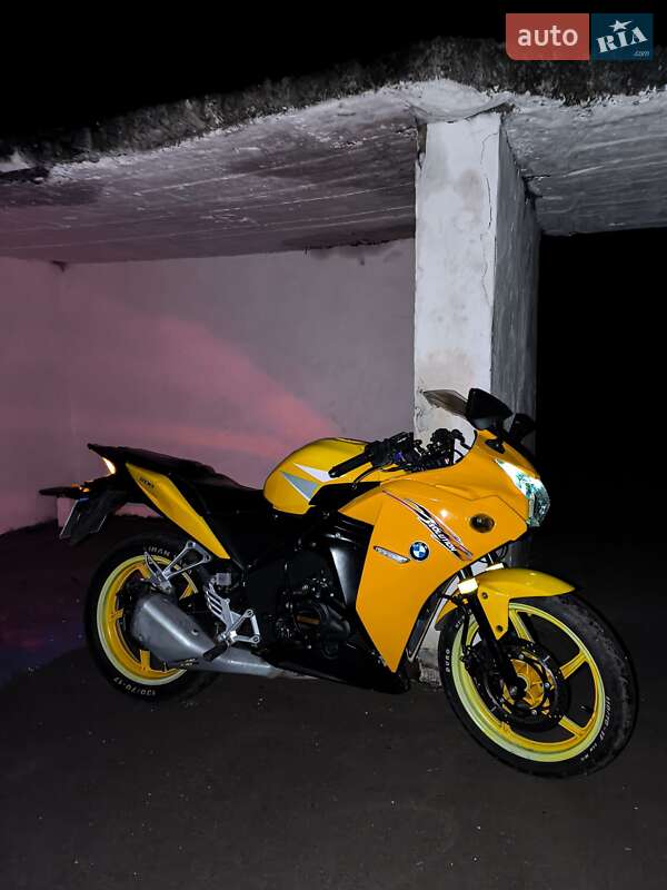 Спортбайк Viper V 200CR 2014 в Чупаховке