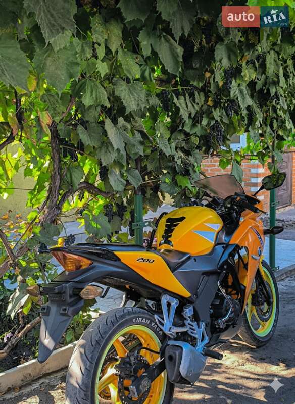 Спортбайк Viper V 200CR 2014 в Чупаховке