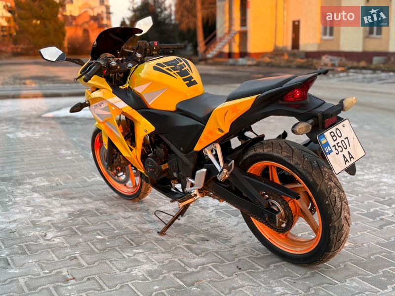 Мотоцикл Спорт-туризм Viper V 250CR 2014 в Калуше