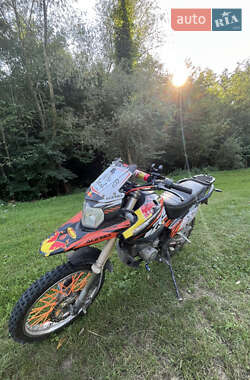 Мотоцикл Спорт-туризм Viper V250 VXR 2014 в Черновцах