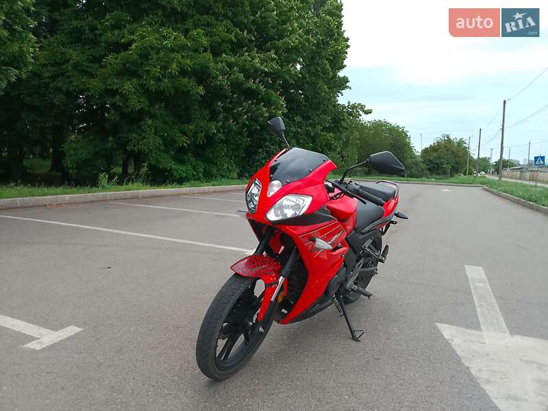 Спортбайк Viper VM 200-10 2014 в Долинской