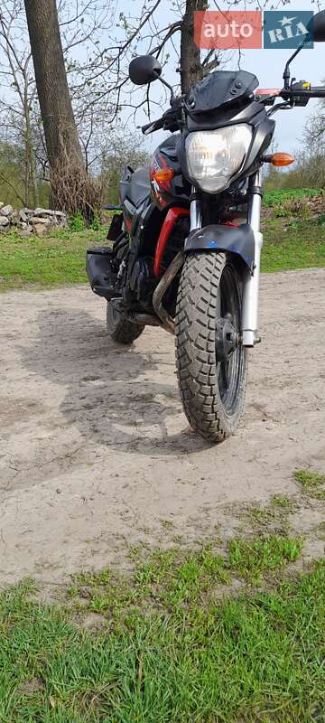 Мотоцикл Спорт-туризм Viper VM 200-R2 2014 в Красилові