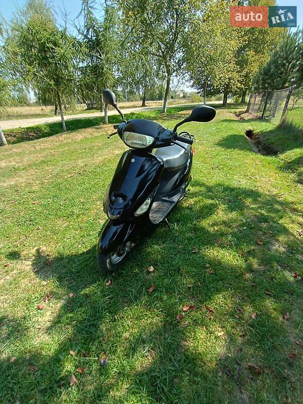 Скутер Viper Wind 2010 в Брошневе-Осаде