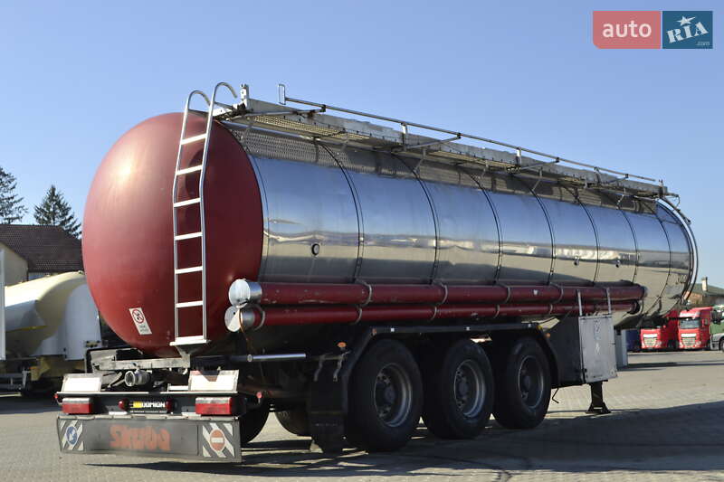 Цистерна напівпричіп Vocol BI 30 1992 в Хусті