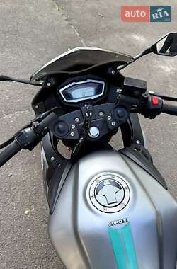 Спортбайк Voge 300RR 2021 в 