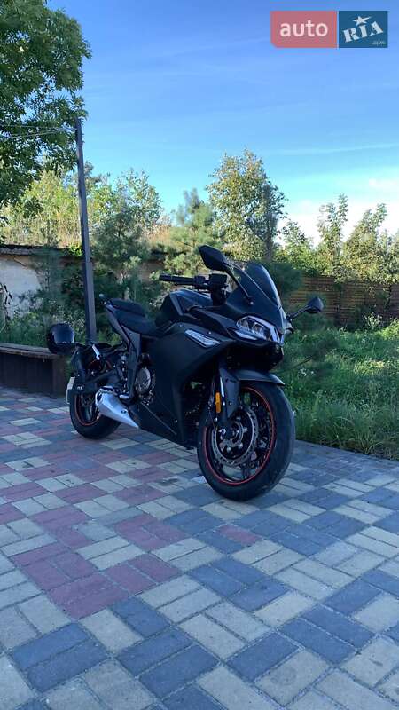 Voge 300RR 2021