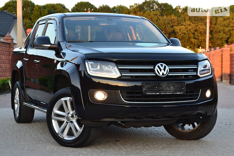 Позашляховик / Кросовер Volkswagen Amarok 2015 в Рівному