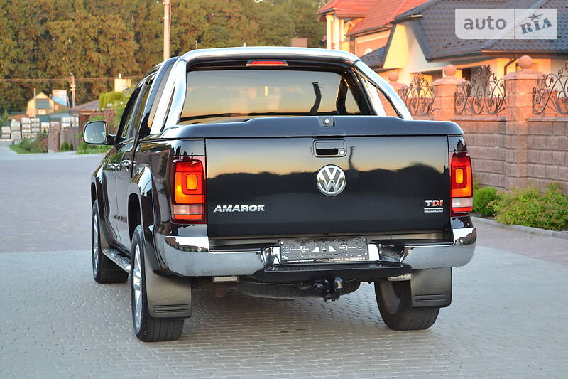 Позашляховик / Кросовер Volkswagen Amarok 2015 в Рівному