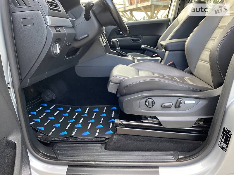 Пікап Volkswagen Amarok 2017 в Рівному