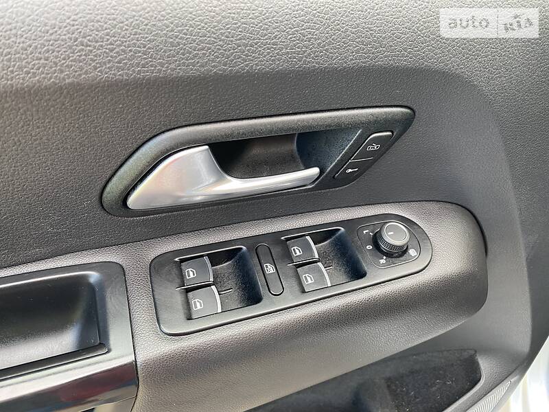Пікап Volkswagen Amarok 2017 в Рівному