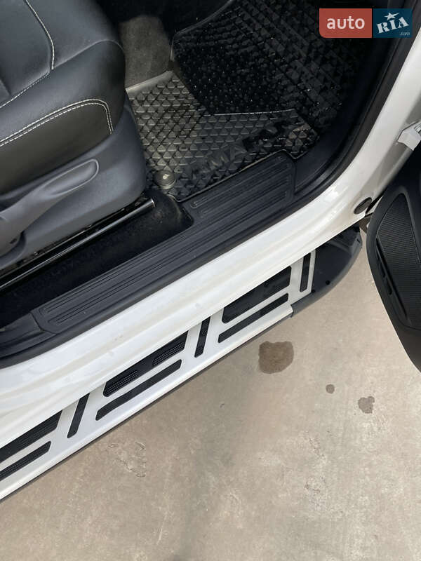 Пикап Volkswagen Amarok 2017 в Магдалиновке