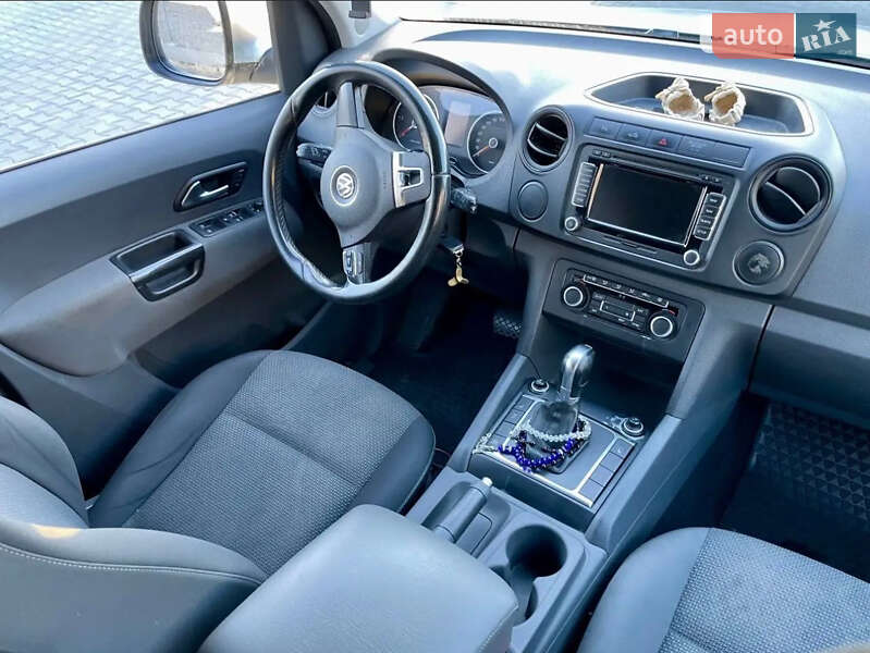 Пікап Volkswagen Amarok 2013 в Чернівцях