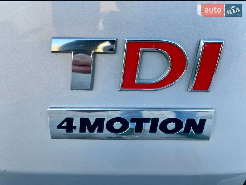 Пікап Volkswagen Amarok 2013 в Чернівцях