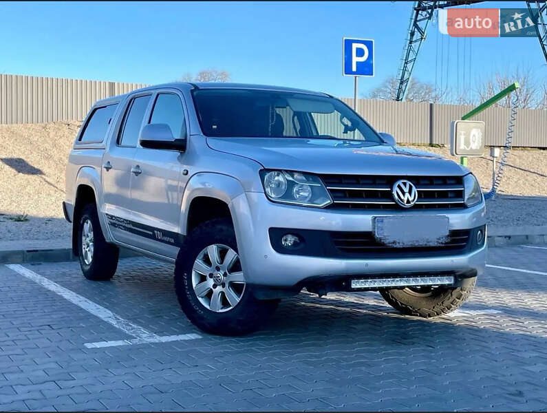 Пікап Volkswagen Amarok 2013 в Чернівцях