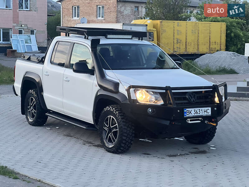 Пикап Volkswagen Amarok 2013 в Ровно