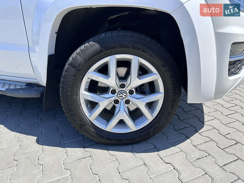 Пикап Volkswagen Amarok 2017 в Черновцах