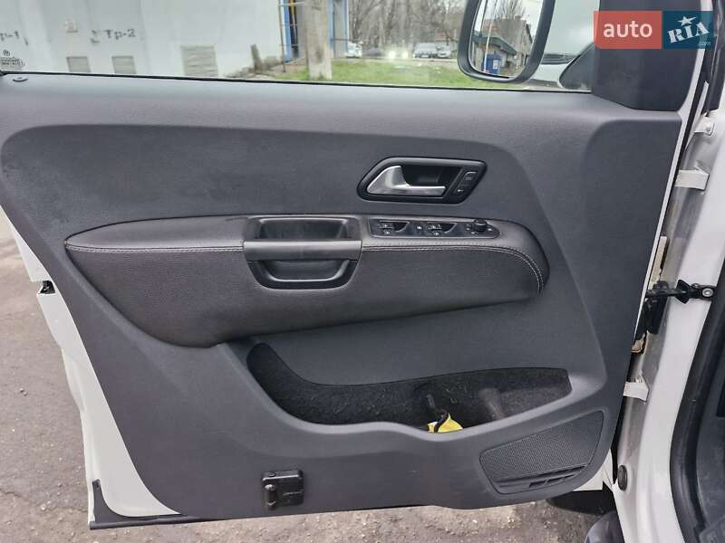 Пикап Volkswagen Amarok 2015 в Николаеве