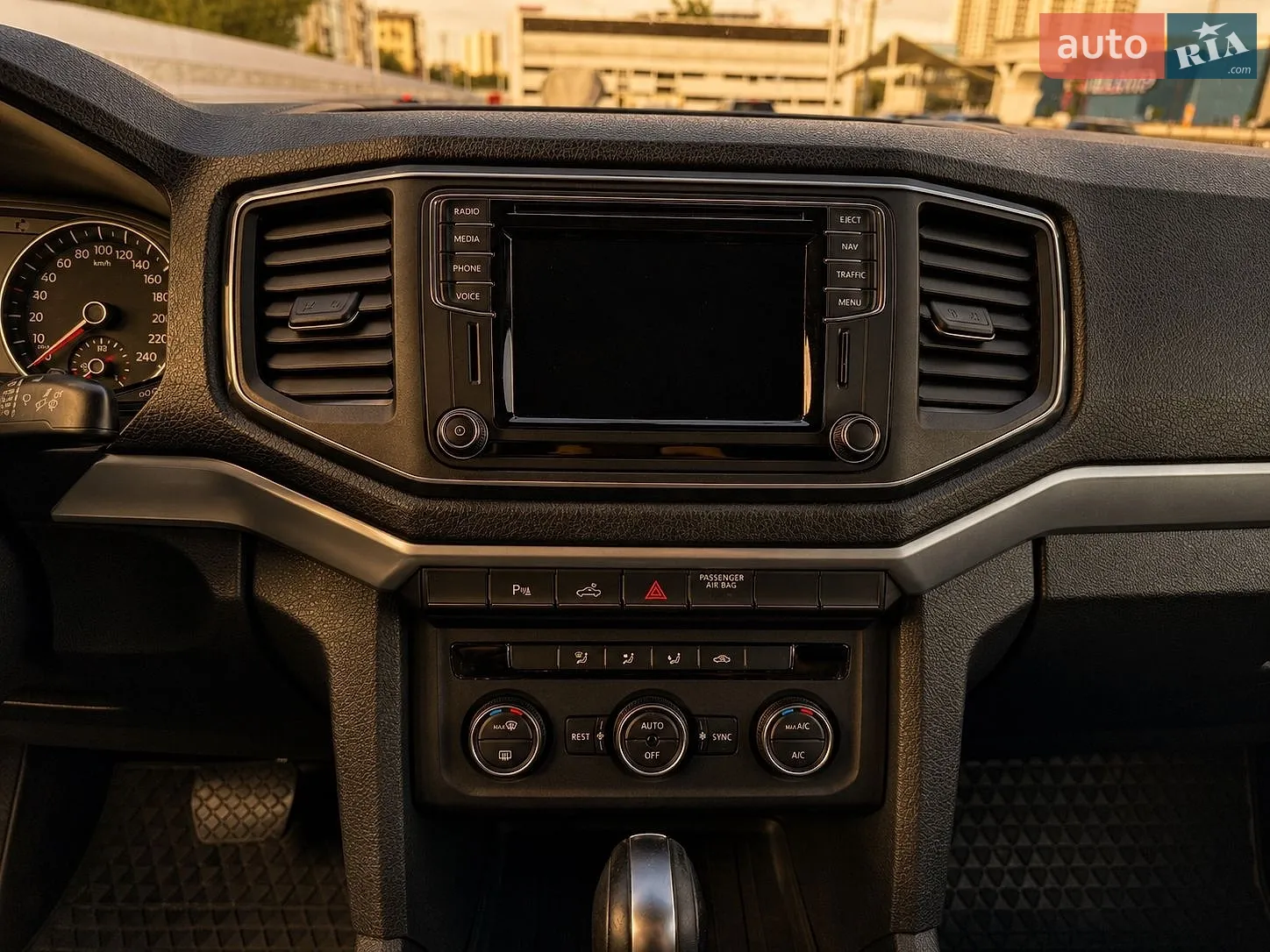 2017 Volkswagen Amarok - мініатюра 11