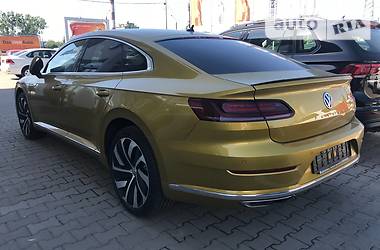 Купе Volkswagen Arteon 2017 в Черновцах