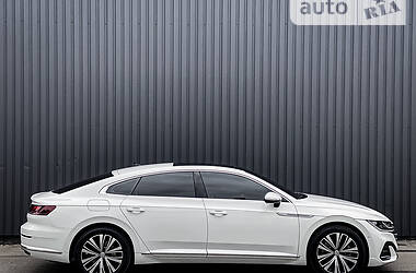 Лифтбек Volkswagen Arteon 2020 в 