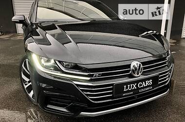 Лифтбек Volkswagen Arteon 2018 в 