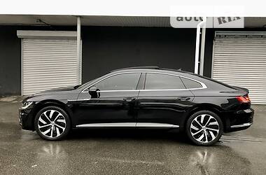 Лифтбек Volkswagen Arteon 2018 в 