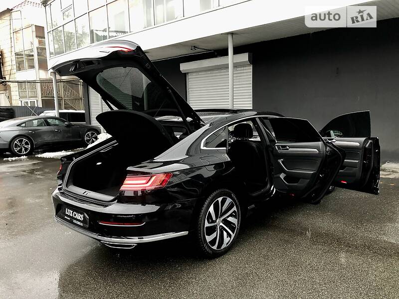 Ліфтбек Volkswagen Arteon 2018 в Києві