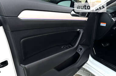 Лифтбек Volkswagen Arteon 2019 в 