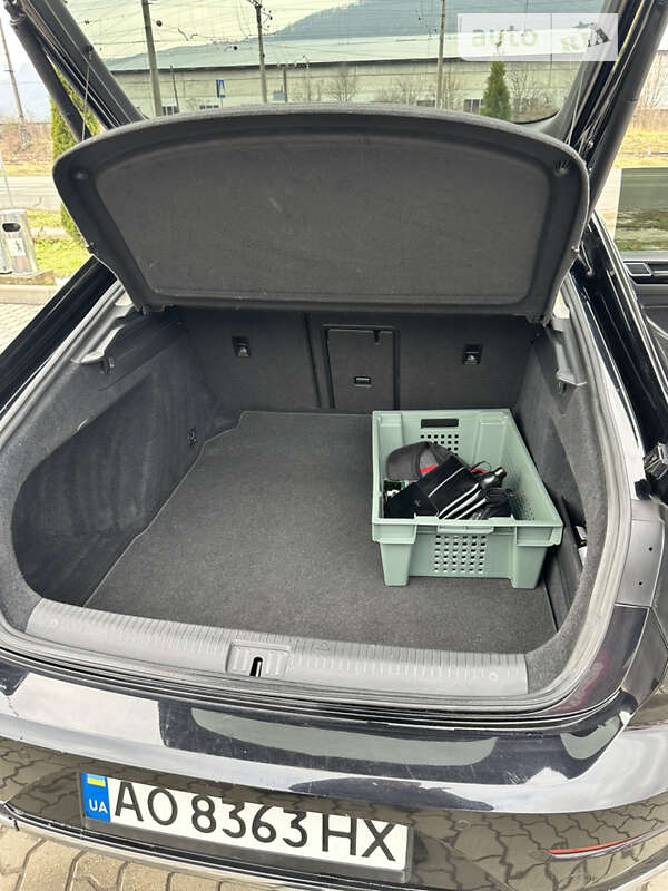 Лифтбек Volkswagen Arteon 2019 в Ужгороде